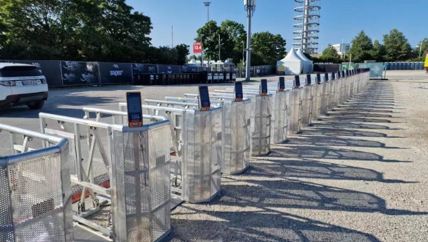 ticket validator amusement park